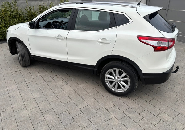 Nissan Qashqai cena 55900 przebieg: 64632, rok produkcji 2015 z Stopnica małe 254